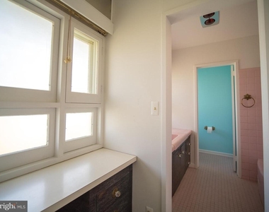 4313 Woodlark Drive - Photo Thumbnail 36