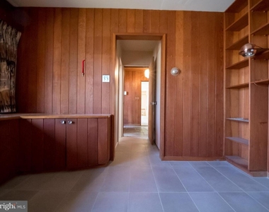 4313 Woodlark Drive - Photo Thumbnail 4