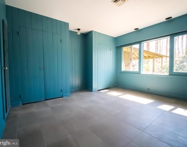 4313 Woodlark Drive - Photo Thumbnail 21
