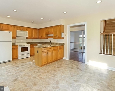 6153 Braeleigh Lane - Photo Thumbnail 8