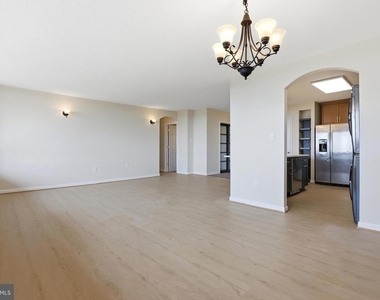 3705 George Mason Drive S - Photo Thumbnail 5