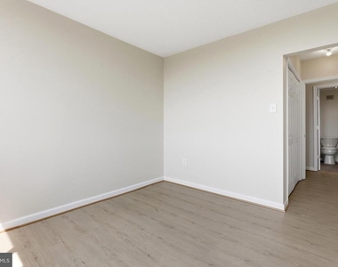 3705 George Mason Drive S - Photo Thumbnail 23