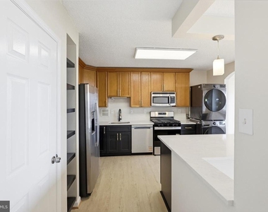 3705 George Mason Drive S - Photo Thumbnail 8