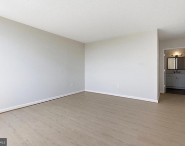 3705 George Mason Drive S - Photo Thumbnail 18