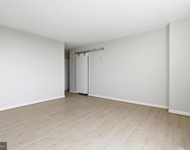 3705 George Mason Drive S - Photo Thumbnail 17