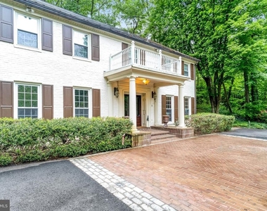7845 Old Dominion Drive - Photo Thumbnail 3