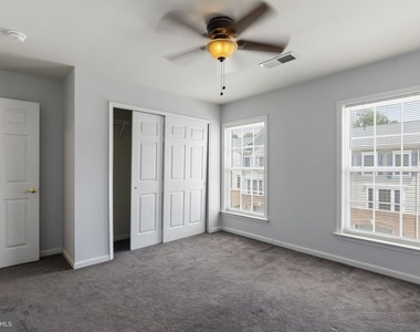 7134 Huntley Creek Place - Photo Thumbnail 20