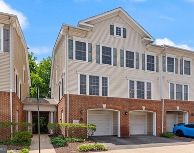 7134 Huntley Creek Place - Photo Thumbnail 1