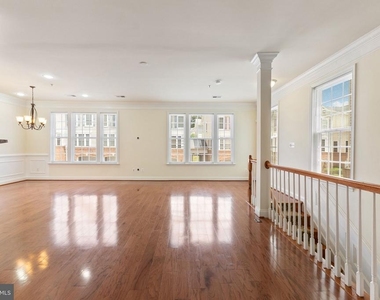 7134 Huntley Creek Place - Photo Thumbnail 6