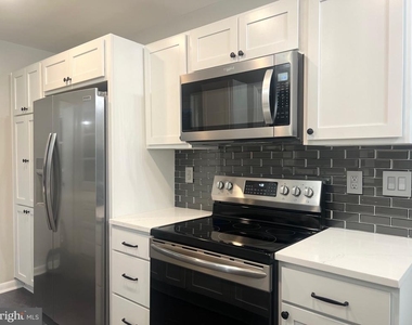 7389 Bunker Hill Road - Photo Thumbnail 1