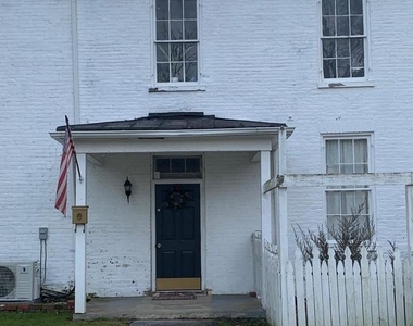 113 E Main Street - Photo Thumbnail 4