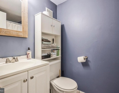 3826 King Street - Photo Thumbnail 12
