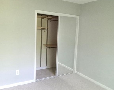 1730 Arlington Boulevard - Photo Thumbnail 15