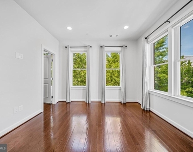 1121 S Lincoln Street - Photo Thumbnail 28