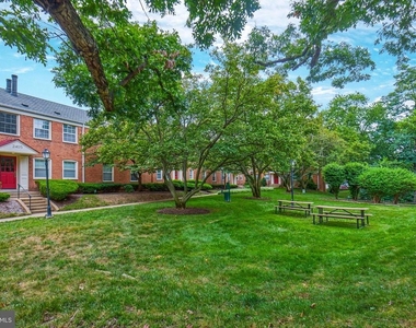 2501 Arlington Boulevard - Photo Thumbnail 25