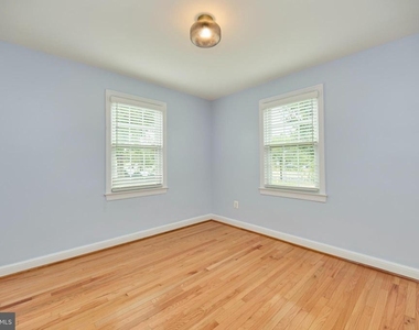 2501 Arlington Boulevard - Photo Thumbnail 14