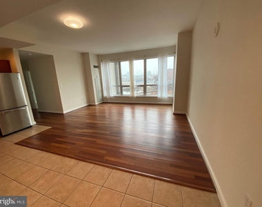 901 N Penn Street - Photo Thumbnail 8