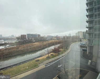 901 N Penn Street - Photo Thumbnail 15