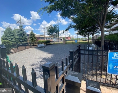 901 N Penn Street - Photo Thumbnail 3