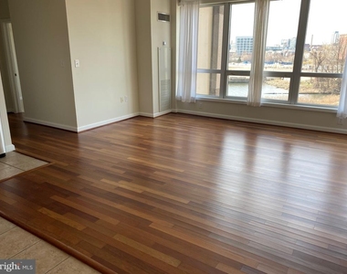 901 N Penn Street - Photo Thumbnail 5