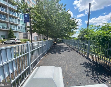 901 N Penn Street - Photo Thumbnail 2