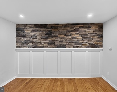 4469 Silverwood Street - Photo Thumbnail 5