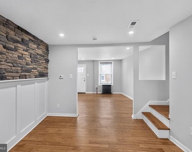 4469 Silverwood Street - Photo Thumbnail 3