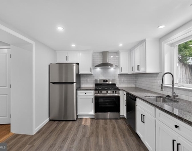4469 Silverwood Street - Photo Thumbnail 9