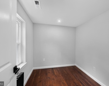 4469 Silverwood Street - Photo Thumbnail 18