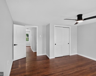 4469 Silverwood Street - Photo Thumbnail 15