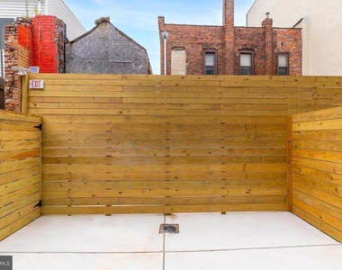 1533-1535 Ridge Avenue - Photo Thumbnail 10