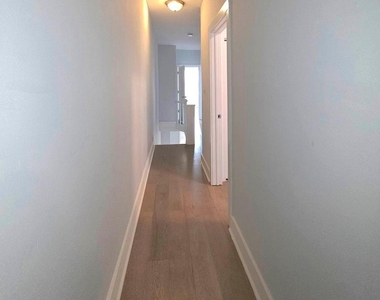 5515 Catharine Street - Photo Thumbnail 13