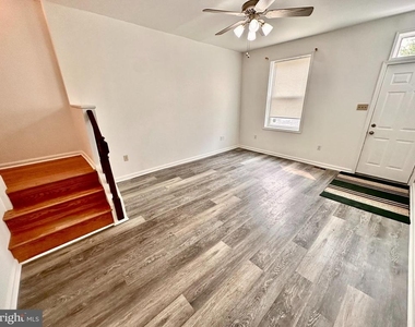 5227 Ridge Avenue - Photo Thumbnail 3