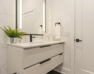 1421 E Columbia Avenue - Photo Thumbnail 22