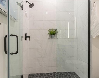 1421 E Columbia Avenue - Photo Thumbnail 19