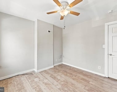 2307 N Mascher Street - Photo Thumbnail 14