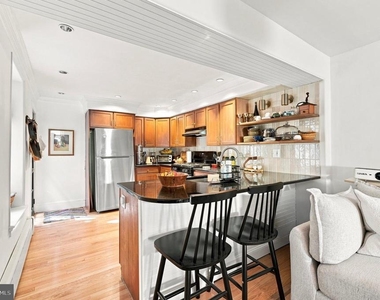 124 Grape Street - Photo Thumbnail 7