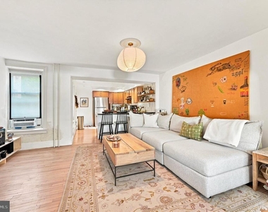 124 Grape Street - Photo Thumbnail 2
