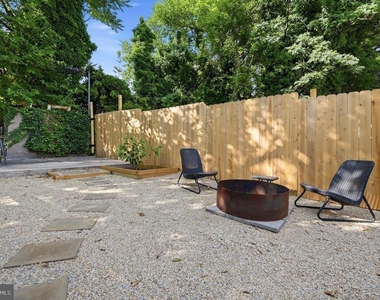 124 Grape Street - Photo Thumbnail 23