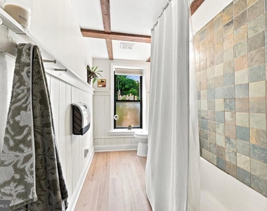 124 Grape Street - Photo Thumbnail 14