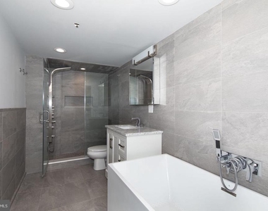 2200 Arch Street - Photo Thumbnail 32
