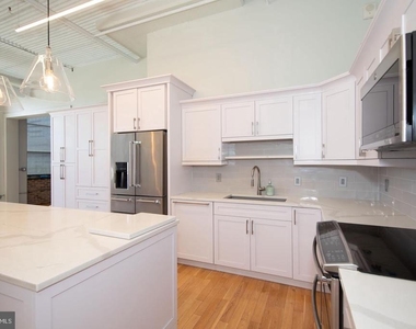 2200 Arch Street - Photo Thumbnail 14