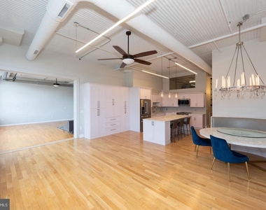 2200 Arch Street - Photo Thumbnail 17