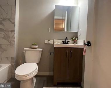 1514 N 26th Street - Photo Thumbnail 9