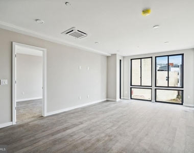 1648-50 Ridge Avenue - Photo Thumbnail 7