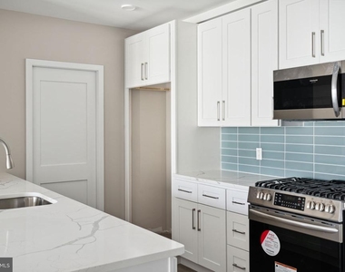 1648-50 Ridge Avenue - Photo Thumbnail 6