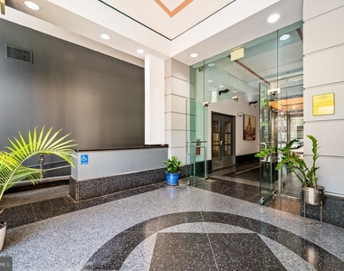 1027 Arch Street - Photo Thumbnail 1