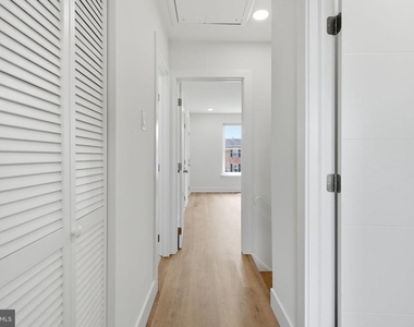 223 Parkdale Road - Photo Thumbnail 16