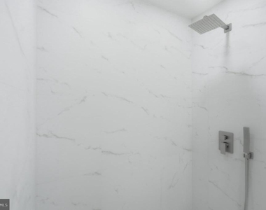 223 Parkdale Road - Photo Thumbnail 14