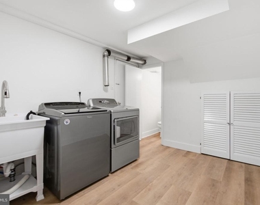 223 Parkdale Road - Photo Thumbnail 27